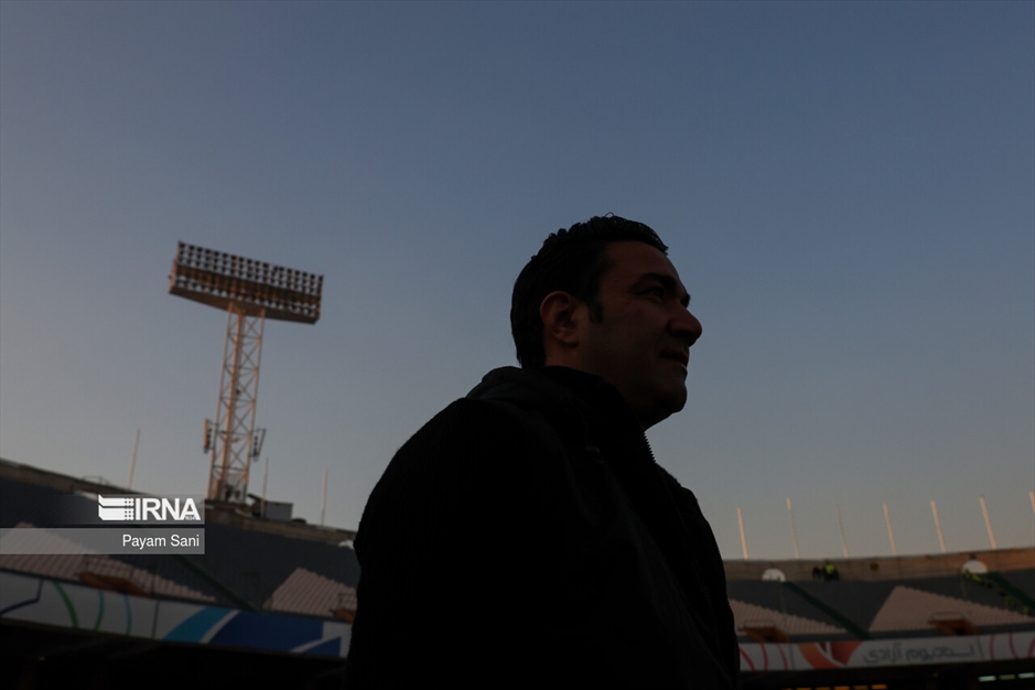 لیگ برتر فوتبال- استقلال و پیکان