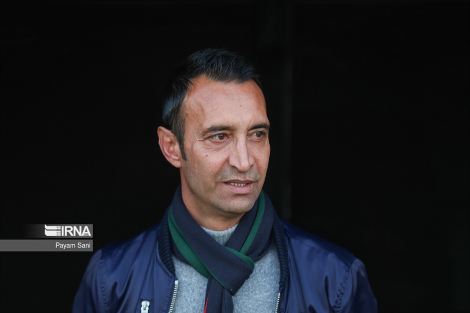 لیگ برتر فوتبال- استقلال و پیکان