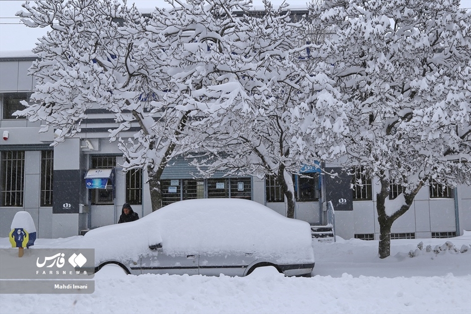 اَهَر زیر برف