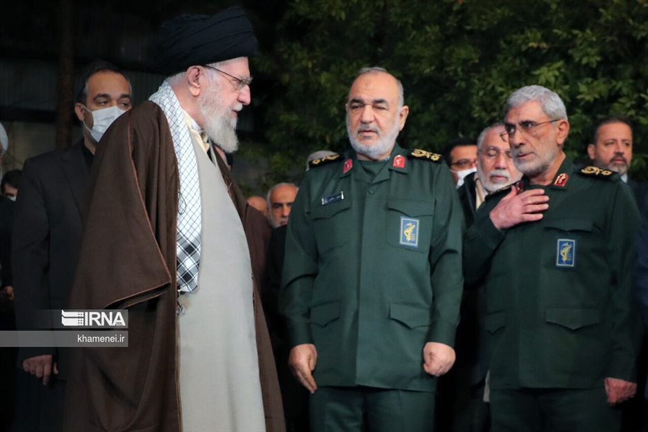 اقامه نماز رهبر انقلاب بر پیکر شهید «سیدرضی موسوی»