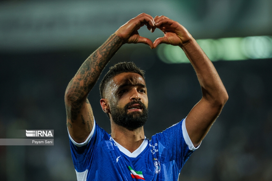 لیگ برتر فوتبال- استقلال و پیکان