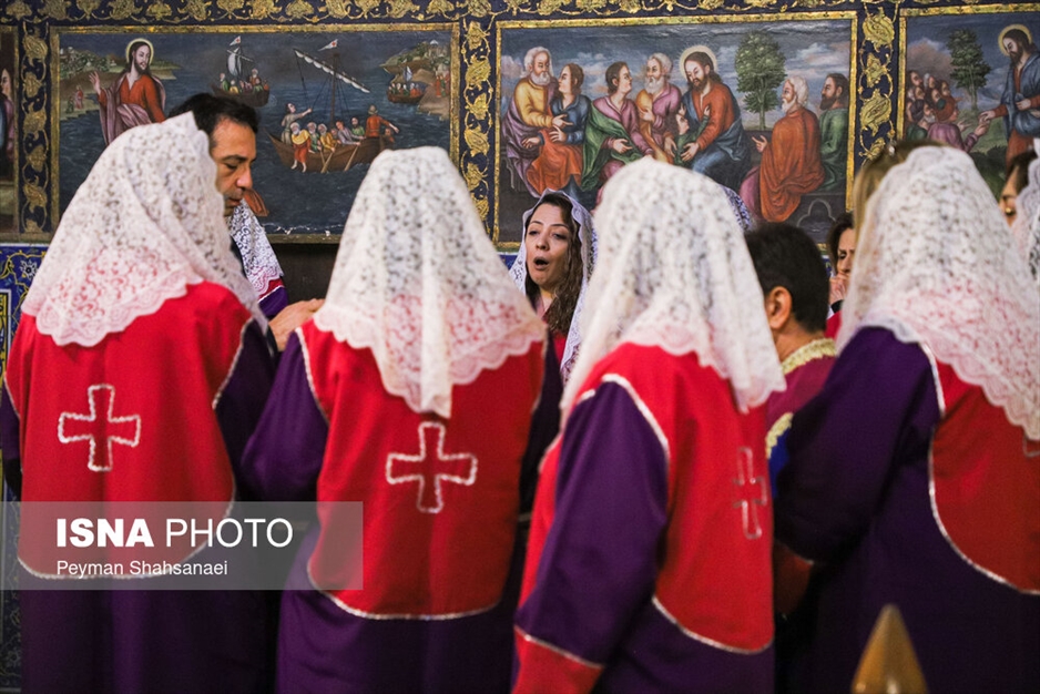 آیین «عَشای رَبّانی» سال نو میلادی در کلیسای وانک