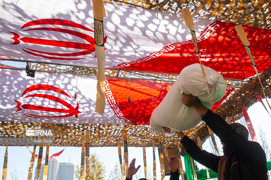 تشییع پیکر شهید گمنام در بنیاد ایران شناسی