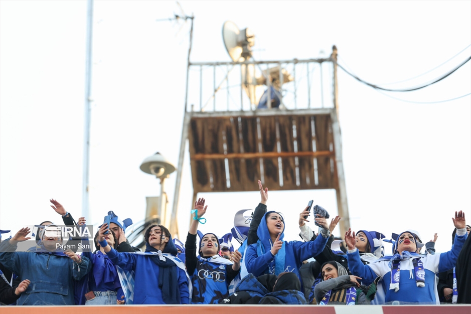 لیگ برتر فوتبال- استقلال و پیکان