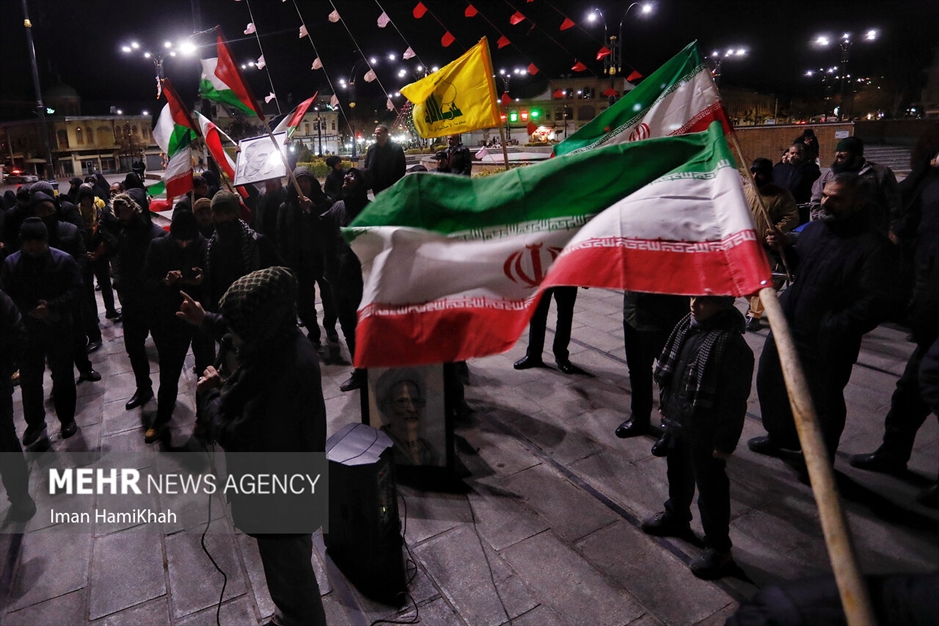 تجمع شبانه مردم همدان در محکومیت حادثه تروریستی گلزارشهدا کرمان