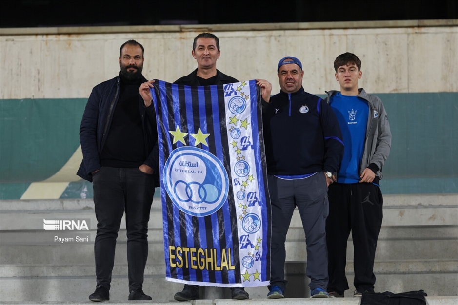 لیگ برتر فوتبال- استقلال و پیکان