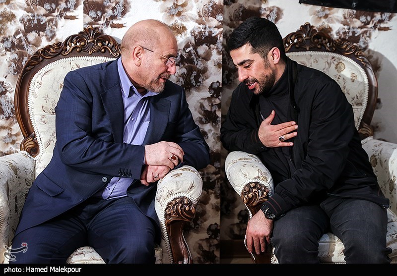 حضور رئیس مجلس در منزل سردار شهید سیدرضی موسوی