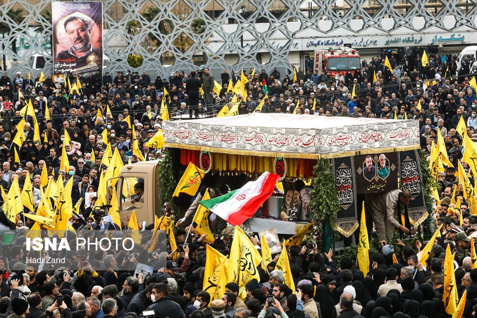 تشییع پیکر شهید سیدرضی موسوی در میدان امام حسین علیه‌السلام