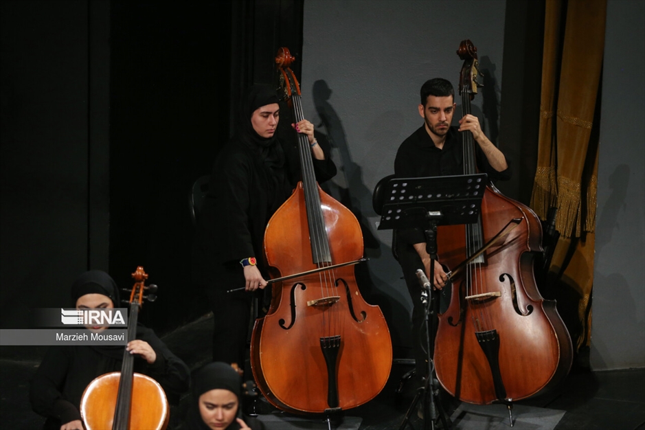 رونمایی از سمفونی «به قدقامت یاران»