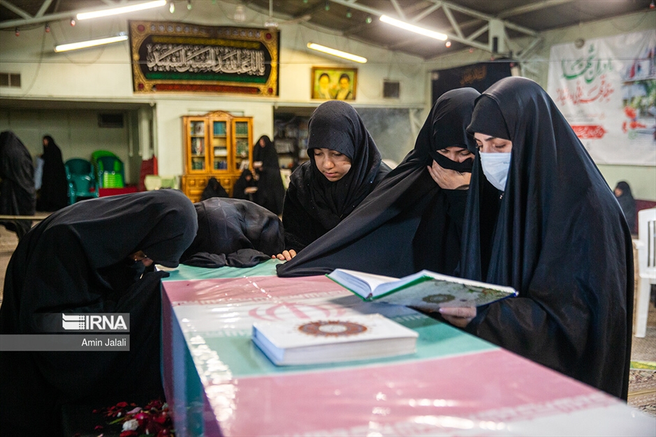 تشییع پیکر شهید گمنام در بنیاد ایران شناسی