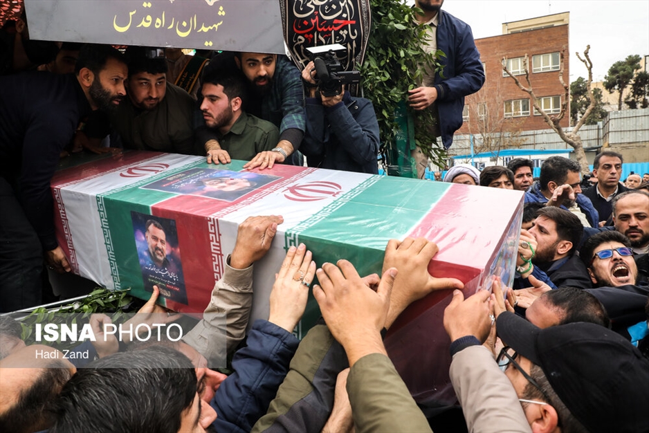 تشییع پیکر شهید سیدرضی موسوی در میدان امام حسین علیه‌السلام