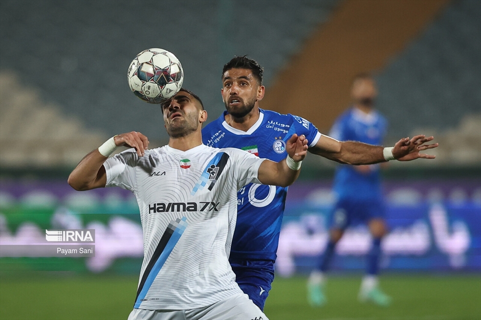 لیگ برتر فوتبال- استقلال و پیکان