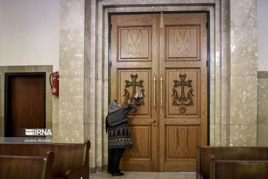 در آستانه سال نو میلادی