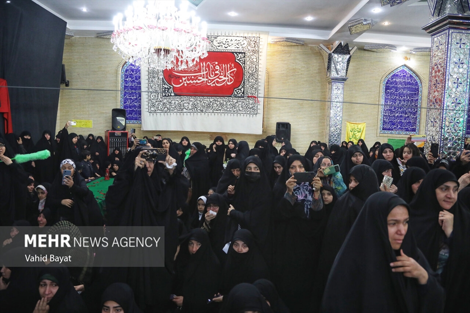 وداع با پیکر «فاطمه دهقان» شهیده حادثه تروریستی کرمان در مشهد