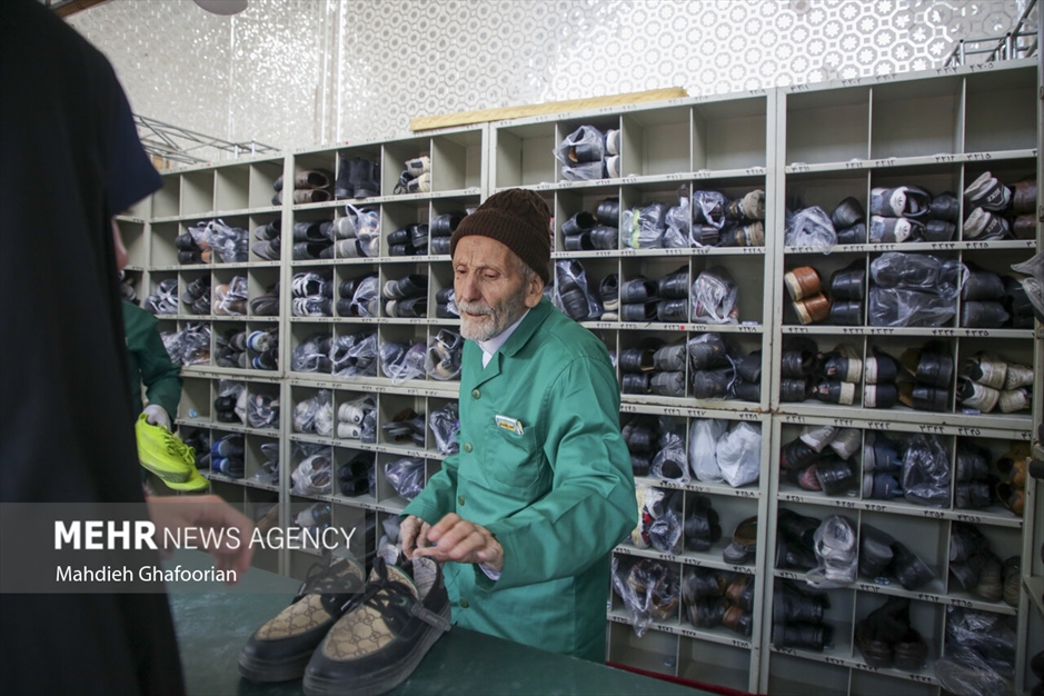 خدمت به زائران امام رضا علیه‌السلام