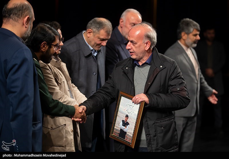 یادواره شهدای بچه محله های آقا