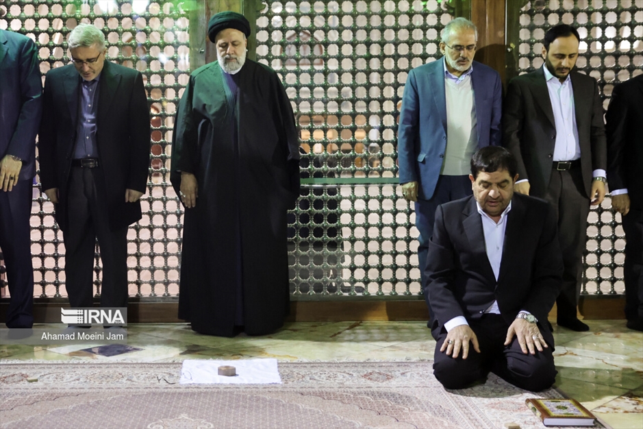 تجدید میثاق اعضای هیات دولت با امام راحل (ره)