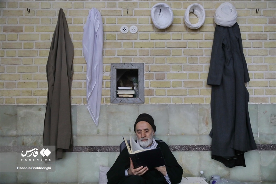 اعتکاف طلاب غیر ایرانی در قم