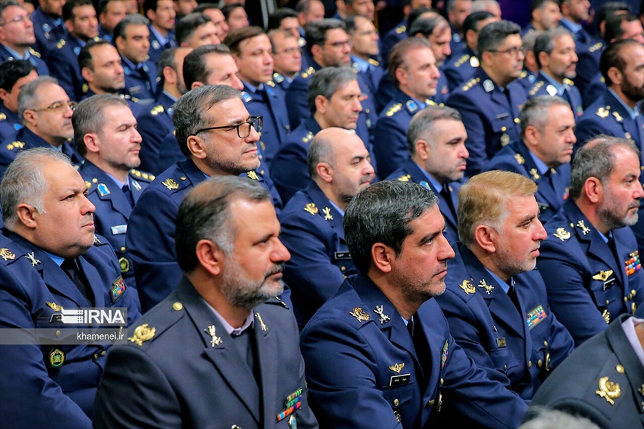 دیدار جمعی از فرماندهان نیروی هوایی ارتش با رهبر انقلاب