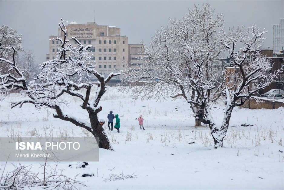 بارش شدید برف در همدان