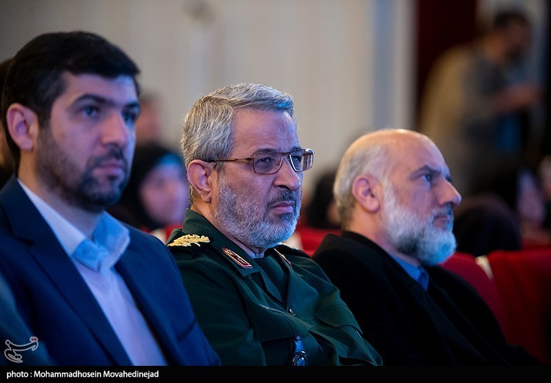 یادواره شهدای بچه محله های آقا