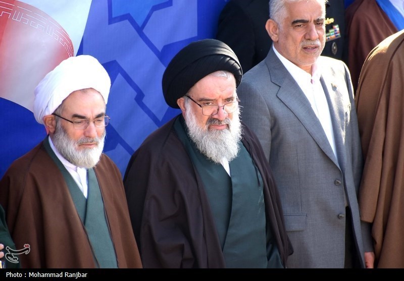 حضور شخصیت‌ها و مسئولین در راهپیمایی ۲۲ بهمن