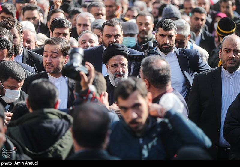 حضور شخصیت‌ها و مسئولین در راهپیمایی ۲۲ بهمن