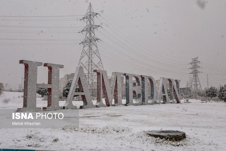 بارش شدید برف در همدان