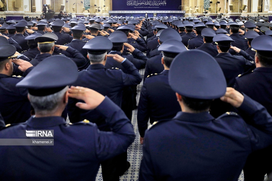 دیدار جمعی از فرماندهان نیروی هوایی ارتش با رهبر انقلاب