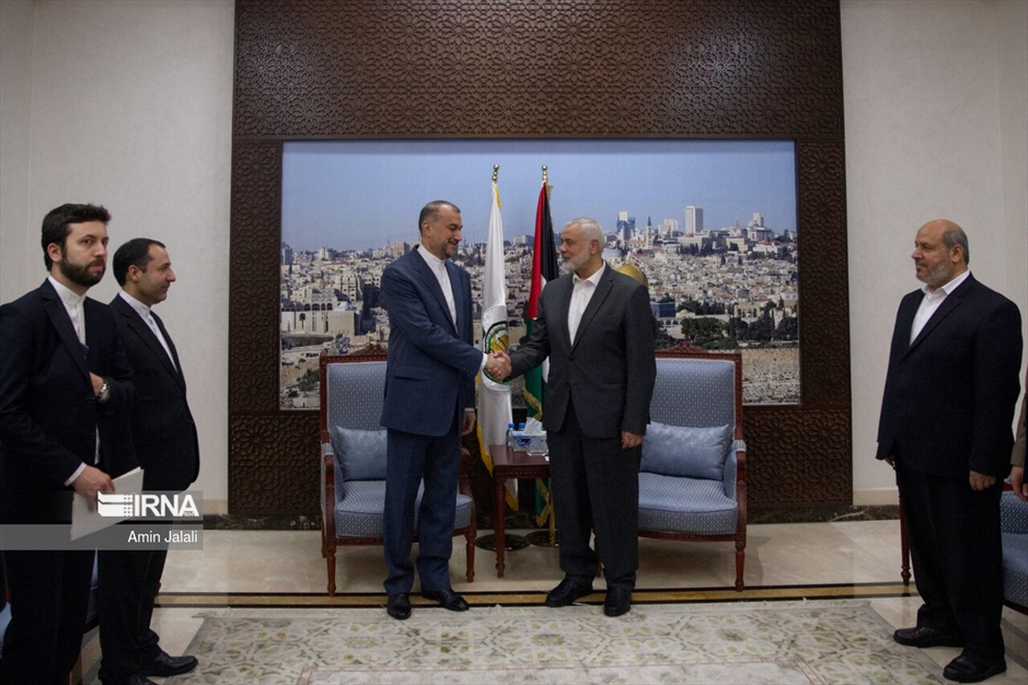 دیدار وزیر امور خارجه با امیر قطر