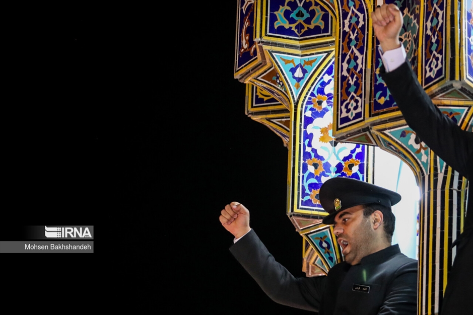 طنین نوای الله اکبر از گلدسته های حرم رضوی