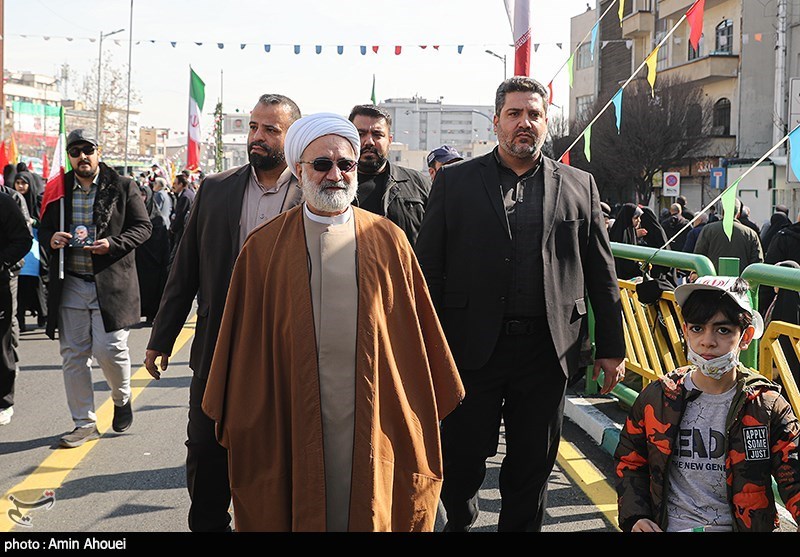 حضور شخصیت‌ها و مسئولین در راهپیمایی ۲۲ بهمن