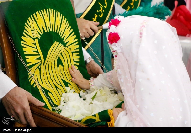 جشن تکلیف دو هزار نفری دانش آموزان دختر زنجانی