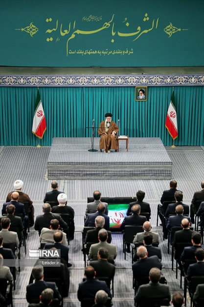 دیدار تولیدکنندگان و فعالان اقتصادی با رهبر انقلاب