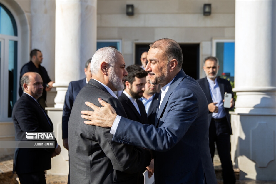 دیدار وزیر امور خارجه با امیر قطر