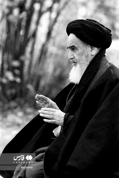 حضرت آیت الله العظمی سید روح الله الموسوی الخمینی(ره)