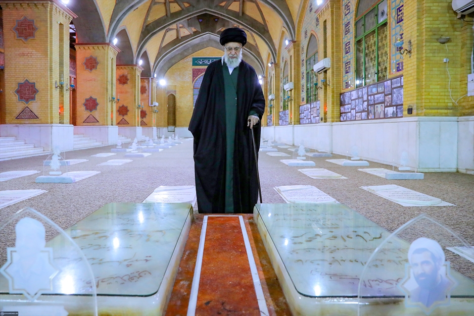 حضور در مرقد مطهر امام راحل و گلزار شهدای بهشت زهرا