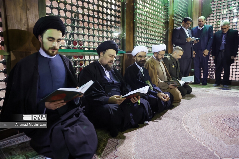 تجدید میثاق اعضای هیات دولت با امام راحل (ره)