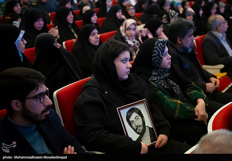 یادواره شهدای بچه محله های آقا