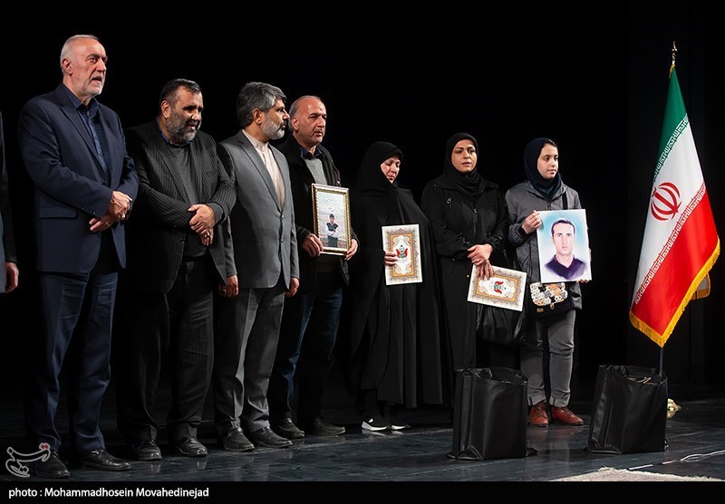 یادواره شهدای بچه محله های آقا