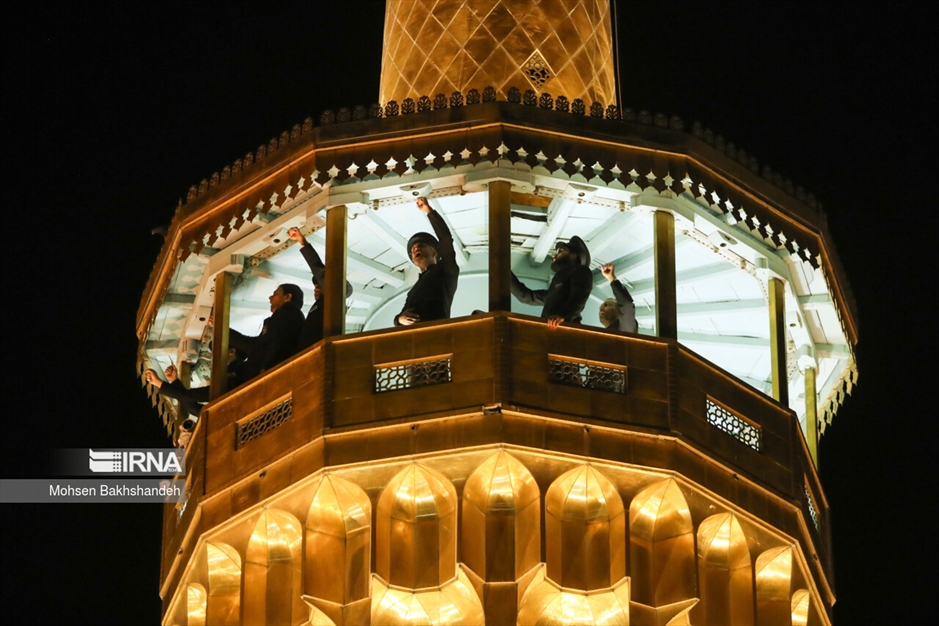 طنین نوای الله اکبر از گلدسته های حرم رضوی