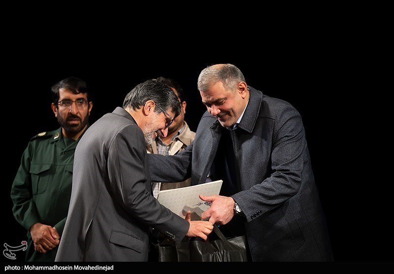 یادواره شهدای بچه محله های آقا