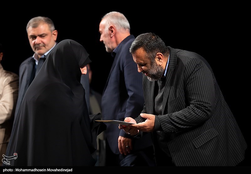 یادواره شهدای بچه محله های آقا