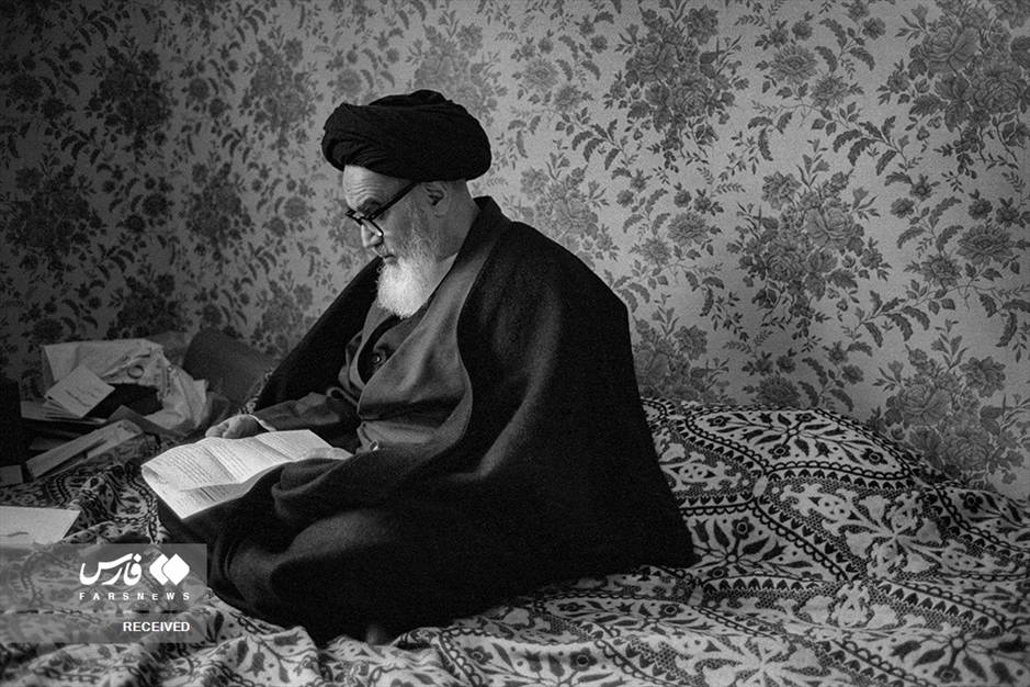 حضرت آیت الله العظمی سید روح الله الموسوی الخمینی(ره)