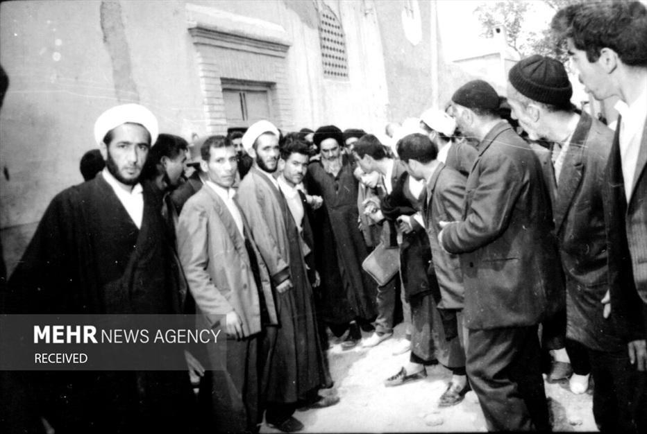 خمینیِ بت شکن