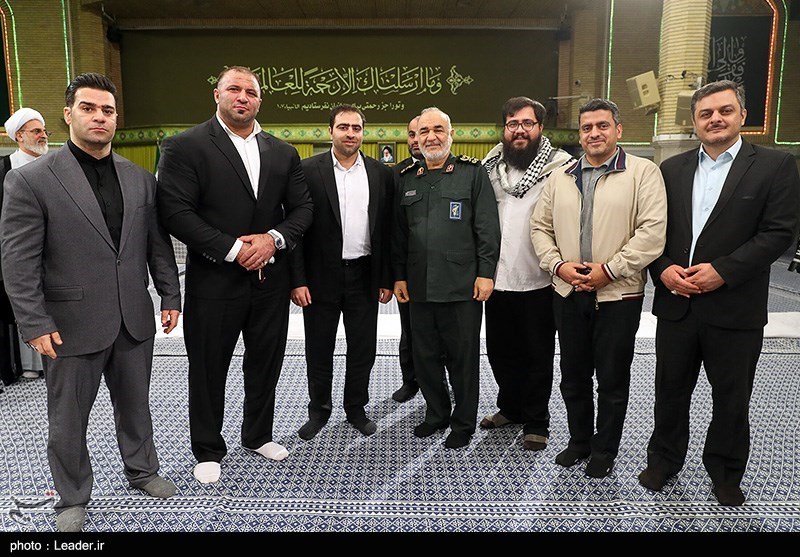  دیدار مسئولان نظام و سفرای کشورهای اسلامی با رهبر معظم انقلاب 