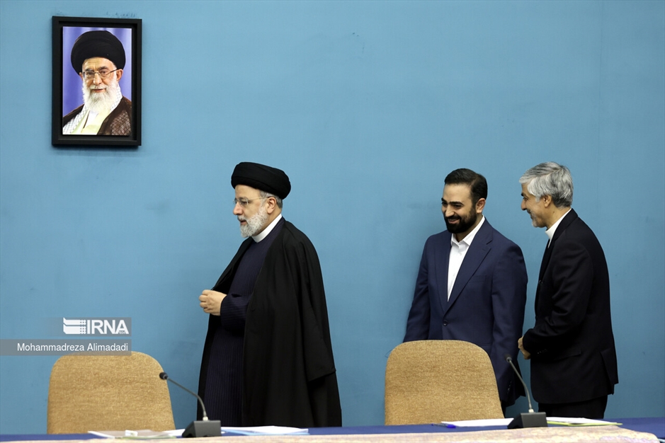 جلسه شورای عالی نوجوانان و جوانان