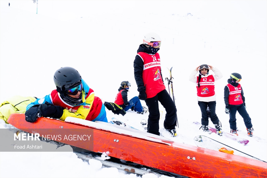مسابقات اسکی اسنوبورد در پیست دیزین