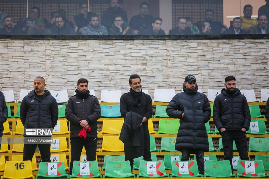 لیگ برتر فوتبال- ذوب آهن و پرسپولیس