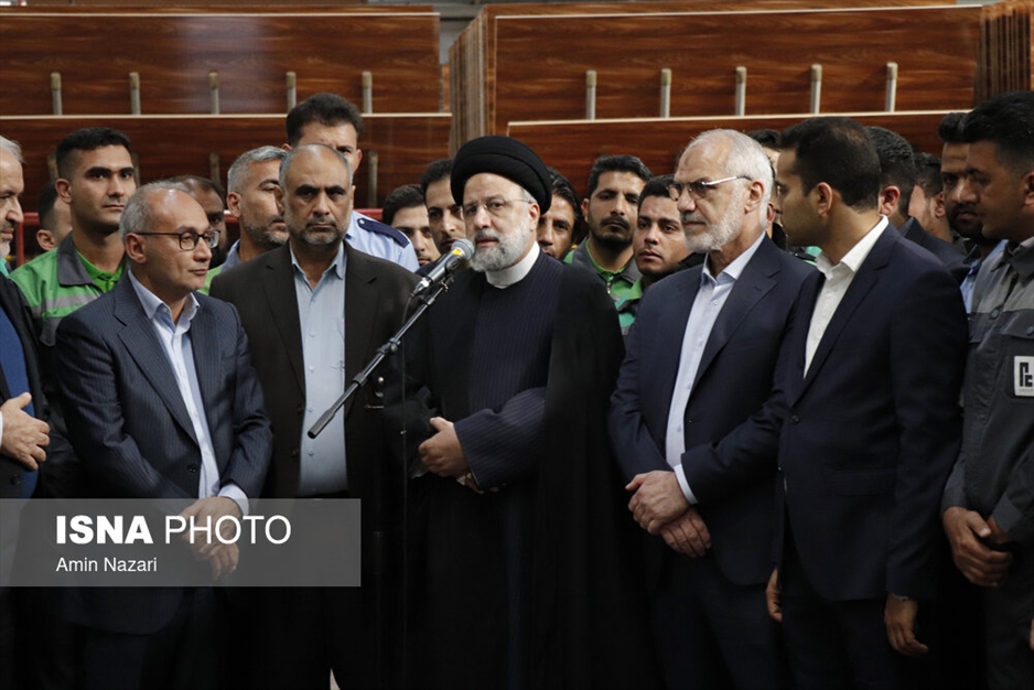 افتتاح پروژه تخته فشرده پاک چوب با حضور رئیس‌جمهور